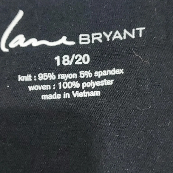 Lane Bryant Black with Studs Asymmetrical Length Tunic Top in Size 18/20 2X - Picture 3 of 9